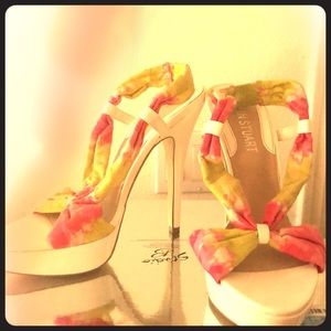 Colin Stuart (Victoria’s Secret) Heels